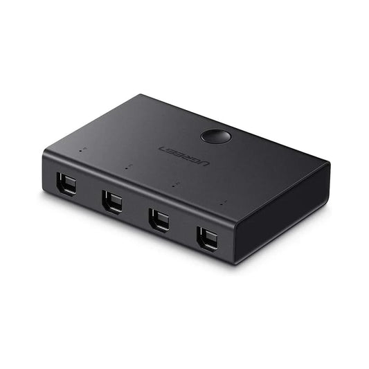 مبدل مشاركة USB 2.0 لأربعة أجهزة UGREEN 30346 بخلفية بيضاء