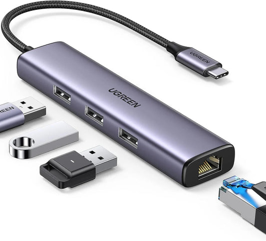 موزع USB-C مع ثلاثة منافذ USB-A وGigabit Ethernet UGREEN 60718 بخلفية بيضاء