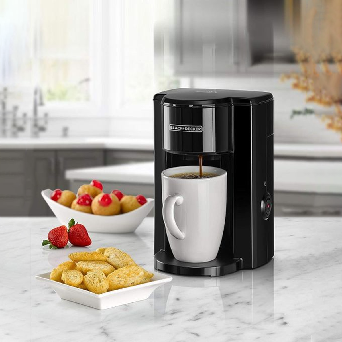 ماكينة صنع القهوة بـ قوة 350 واط سعة كوب واحد ماركة Black & Decker ماكينة صنع القهوة بـ قوة 350 واط سعة كوب واحد ماركة Black & Decker