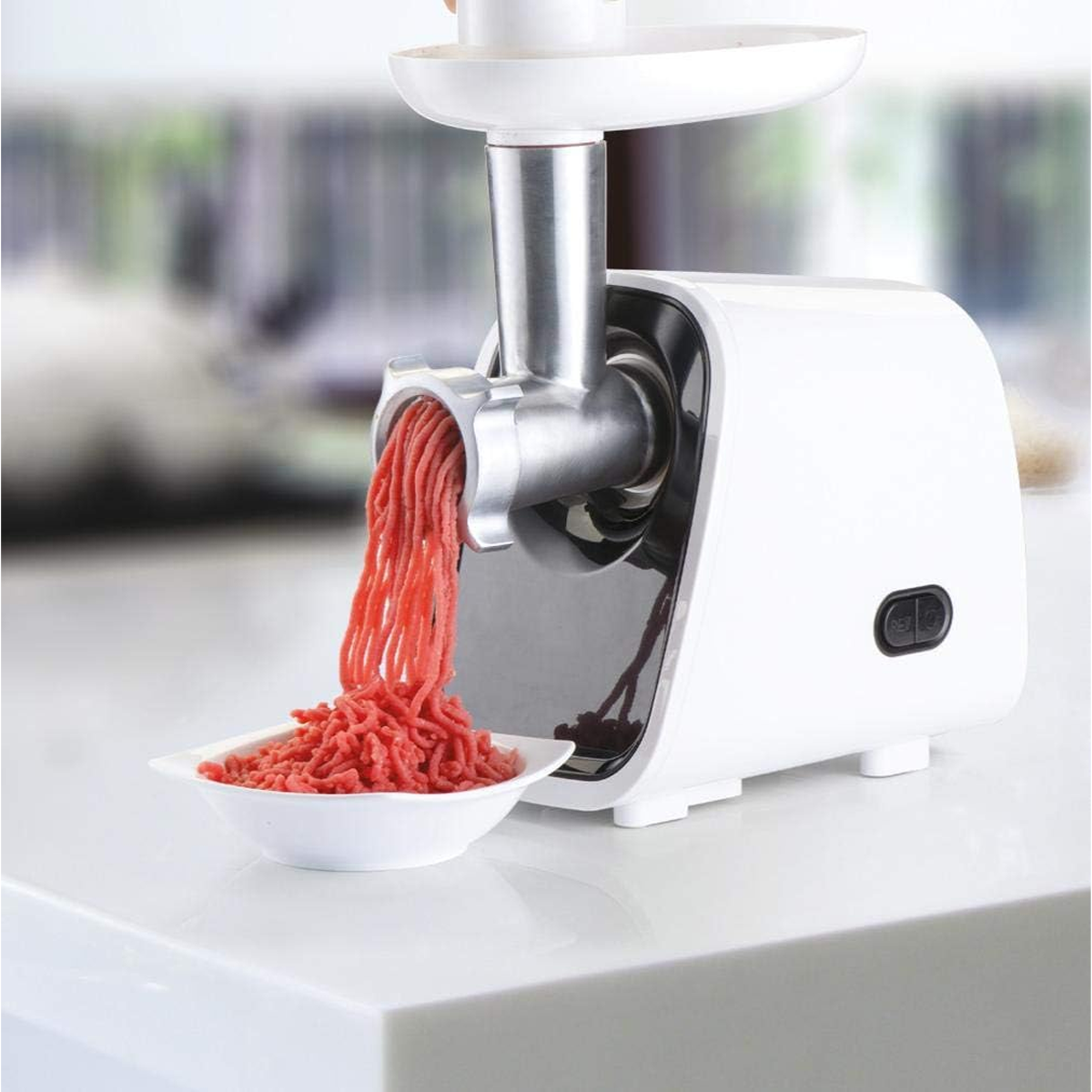 فرامة اللحوم الكهربائية بشفرات ستانلس ستيل قوة 1500 واط ماركة Black & Decker فرامة اللحوم الكهربائية بشفرات ستانلس ستيل قوة 1500 واط ماركة Black & Decker