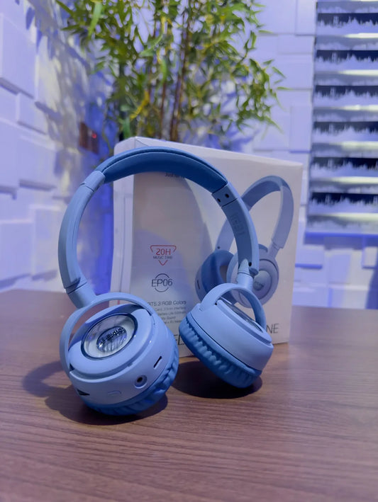سماعة رأس بلوتوث إضاءة RGB وبطارية حتى 30 ساعة وميكروفون واضح للمكالمات باللون الازرق ماركة Yesido EP06