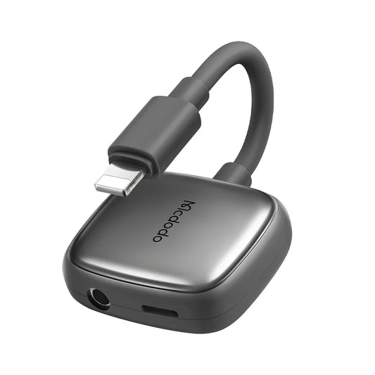 محول صوت Mcdodo Lightning إلى 3.5mm للموسيقى والمكالمات والشحن