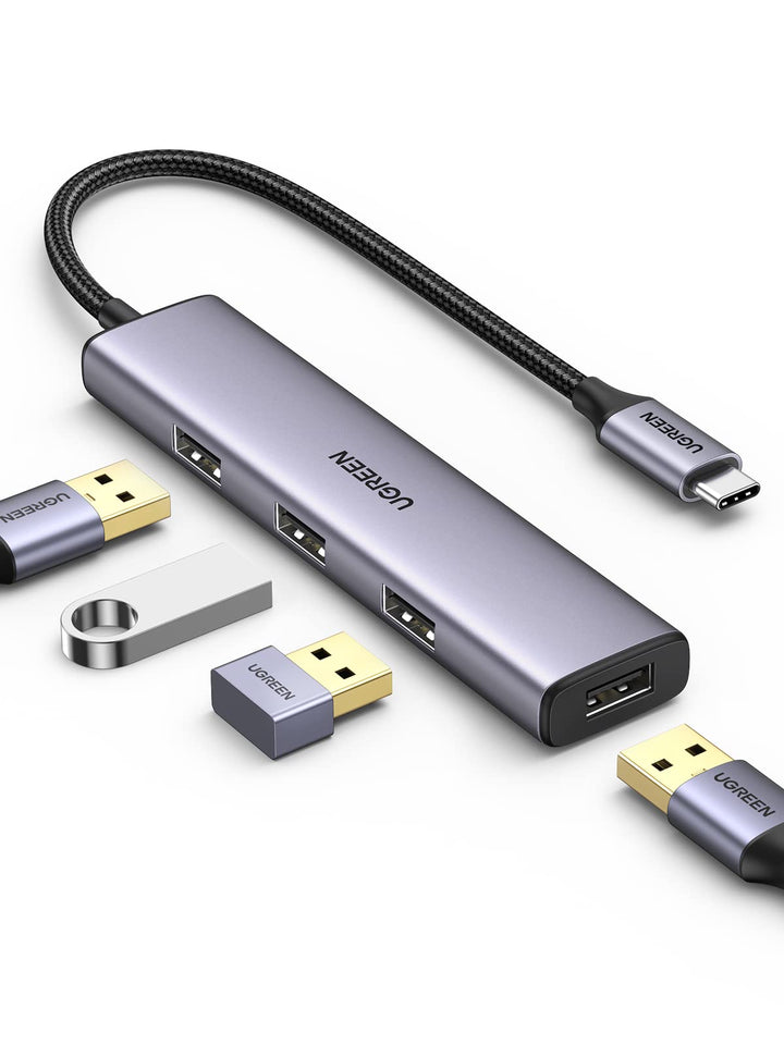 موزع USB-C إلى أربعة منافذ USB 3.0 UGREEN 20841 بخلفية بيضاء