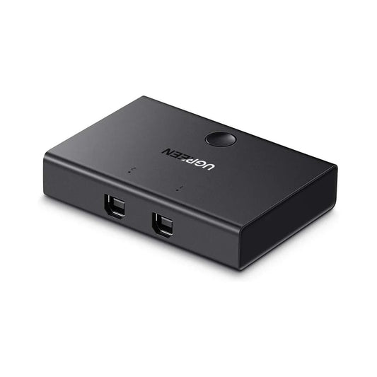 مبدل مشاركة USB 2.0 لجهازين UGREEN 30345 بخلفية بيضاء