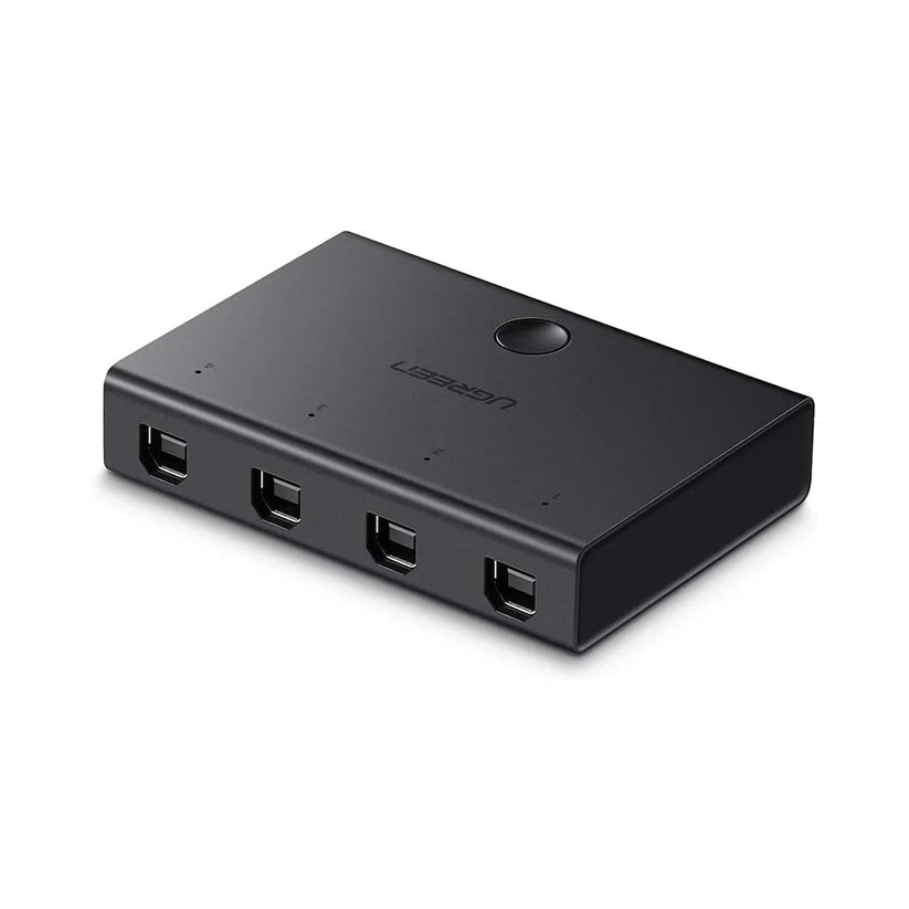 مبدل مشاركة USB 2.0 لأربعة أجهزة UGREEN 30346 بخلفية بيضاء